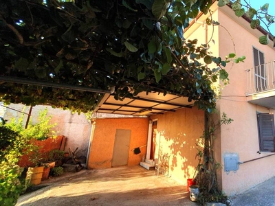 Casa Indipendente in vendita a Paliano via San Procolo, 30