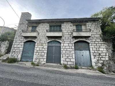 Casa Indipendente in vendita a Patrica via porta a valle, 8