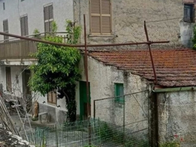 Casa Indipendente in vendita a San Giorgio a Liri via Torricelli Superiore, snc