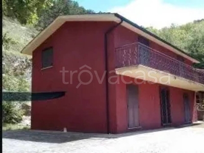 Casa Indipendente in vendita a Serrone via Monte Scalambra Alta