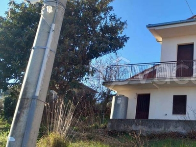 Casa Indipendente in vendita a Sora via Mezzano, snc