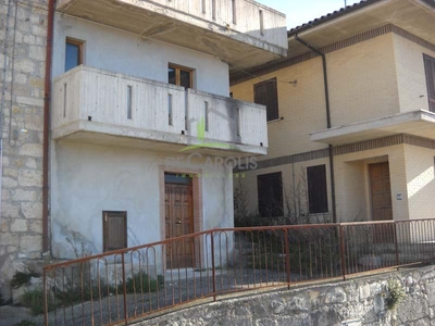 Casa indipendente in vendita a Valle Castellana