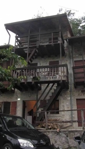 Casale in vendita ad Attimis borgo Poiana
