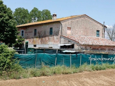 Colonica In Vendita A Crespina Lorenzana Composto Da 20vani