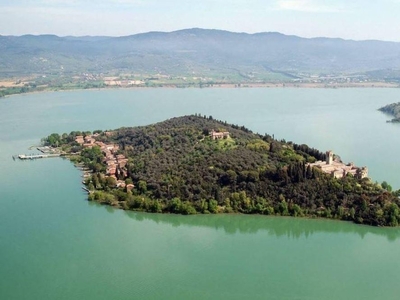 Esclusiva villa di 550 mq in vendita Tuoro sul Trasimeno, Umbria