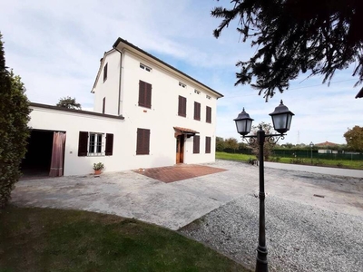Historic Villa for Sale in Capannori, Tuscany