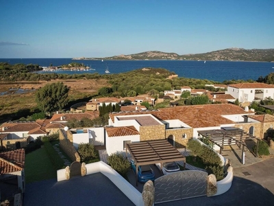 Prestigiosa villa di 108 mq in vendita laconia, Arzachena, Sardegna