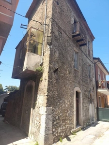 Rustico in vendita a Isola del Liri vicolo III Annunziatella, 14