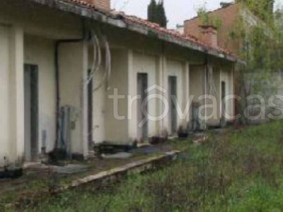 Villa a Schiera all'asta a Paliano località Poggio Romano di Paliano