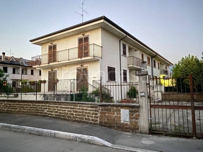 Villa a Schiera in in vendita da privato a Sora via San Giuliano Sura