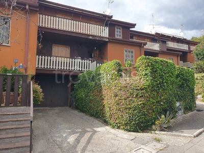 Villa a Schiera in vendita a Ceccano via Gaeta, 258