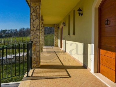 Villa a Schiera in vendita a Isola del Liri via Vado Palanca