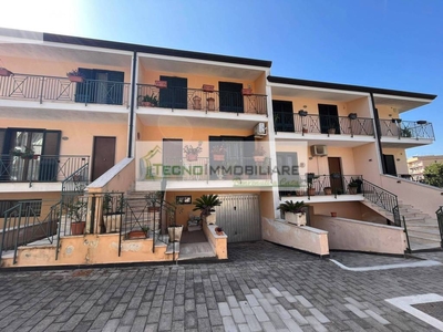 Villa a Schiera in vendita a Pontecorvo viale Dante Alighieri