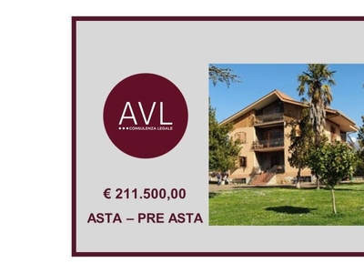 Villa all'asta a Frosinone via del Colle Fiore, 3