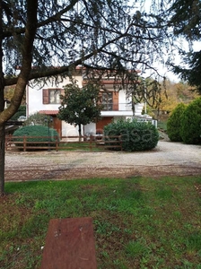 Villa Bifamiliare in in vendita da privato a Fiuggi via del Cerreto, 3