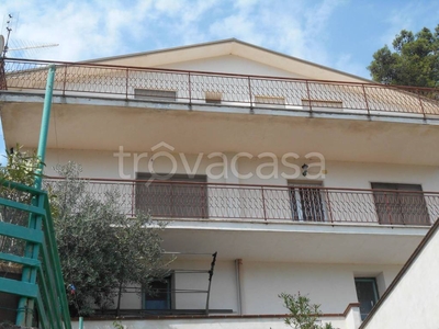 Villa Bifamiliare in vendita a Cassino via Caira