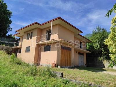 Villa Bifamiliare in vendita a Morolo via Gita Franco