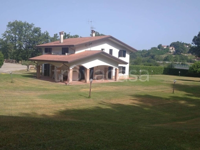 Villa Bifamiliare in vendita a Pofi strada provinciale