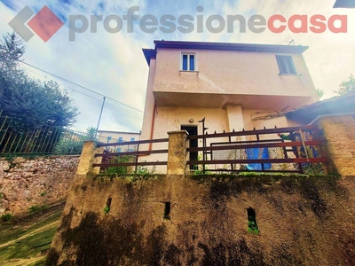 Villa Bifamiliare in vendita a Roccasecca via mascellara 25