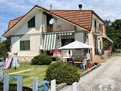 Villa Bifamiliare in vendita a Roccasecca via Ortella, 32