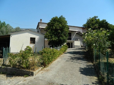 Villa Bifamiliare in vendita a Roccasecca via Torretta Vecchia