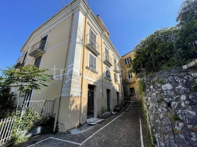 Villa Bifamiliare in vendita a Roccasecca vico Amati