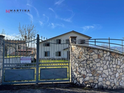 Villa Bifamiliare in vendita a San Donato Val di Comino
