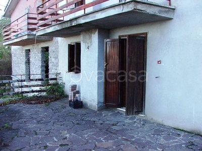 Villa Bifamiliare in vendita a Serrone via Monte Scalambra Alta