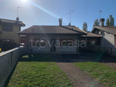 Villa Bifamiliare in vendita ad Aquileia