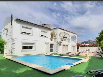 Villa For Sale In Alfaz Del Pí
