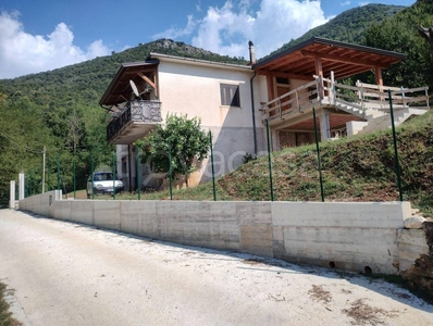 Villa in in vendita da privato a Sant'Elia Fiumerapido via Posto, 11