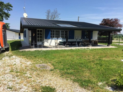 Villa in vendita a Bagnaria Arsa via Aquileia, 47