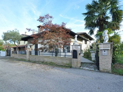 Villa in vendita a Bagnaria Arsa via dei Banduzzi, 15