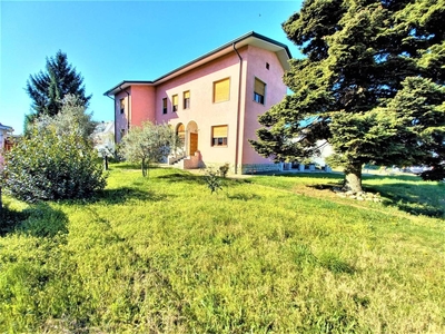 Villa in vendita a Caravaggio