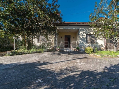 Villa in vendita a Cassino via Ponte la Pietra