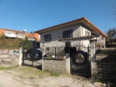 Villa in vendita a Ceccano via Armando Diaz