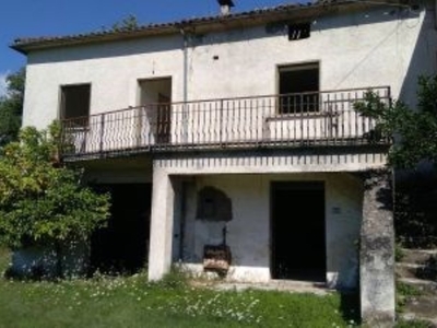 Villa in vendita a Cervaro via Donna Buona