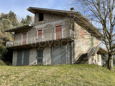 Villa in vendita a Colle San Magno località Varciosa