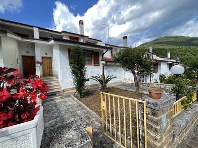 Villa in vendita a Colle San Magno via Marrone, 11