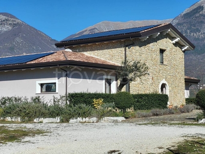 Villa in vendita a Gallinaro via Rio Molle, 668