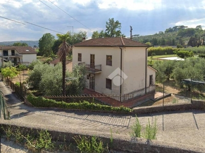 Villa in vendita a Isola del Liri via Selva, 120