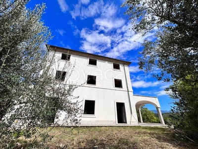 Villa in vendita a Isola del Liri via Strada Privata Mazzetti