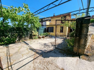Villa in vendita a Paliano strada Provinciale Ponte selva-castellaccio
