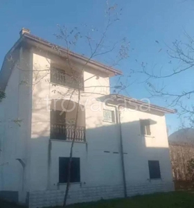 Villa in vendita a Pico strada Provinciale Leuciana