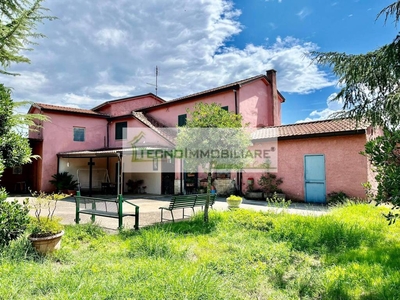 Villa in vendita a Pontecorvo contrada Le Cese