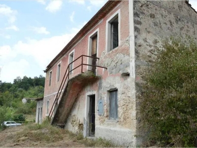 Villa in vendita a Sora via Valcomperta