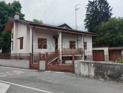 Villa in vendita ad Artegna via Montenars, 12