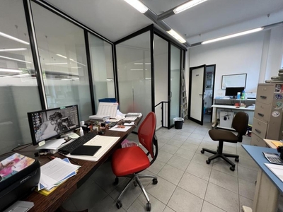 ufficio in vendita a Monza