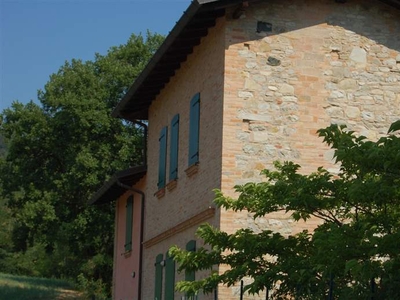 Appartamento in zona Prato Ottesola a Lugagnano Val D'Arda