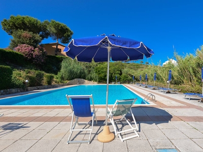 Appartamento 'Trilocale Residence Rio Elba' con piscina condivisa, Wi-Fi e aria condizionata